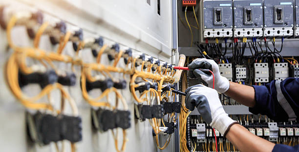 Professional Electrician technician working in Springfield, MO
